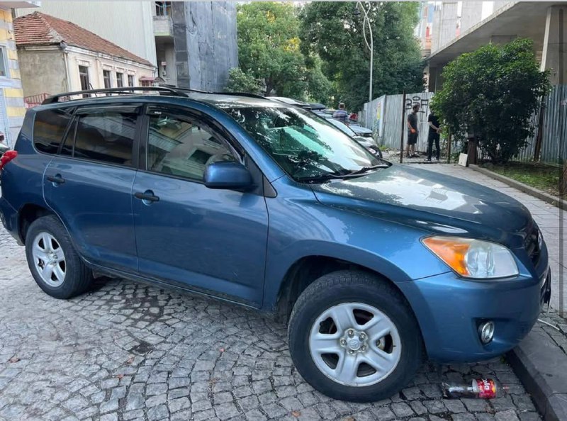 Toyota RAV4 2012 бензин 2,5 л 3
