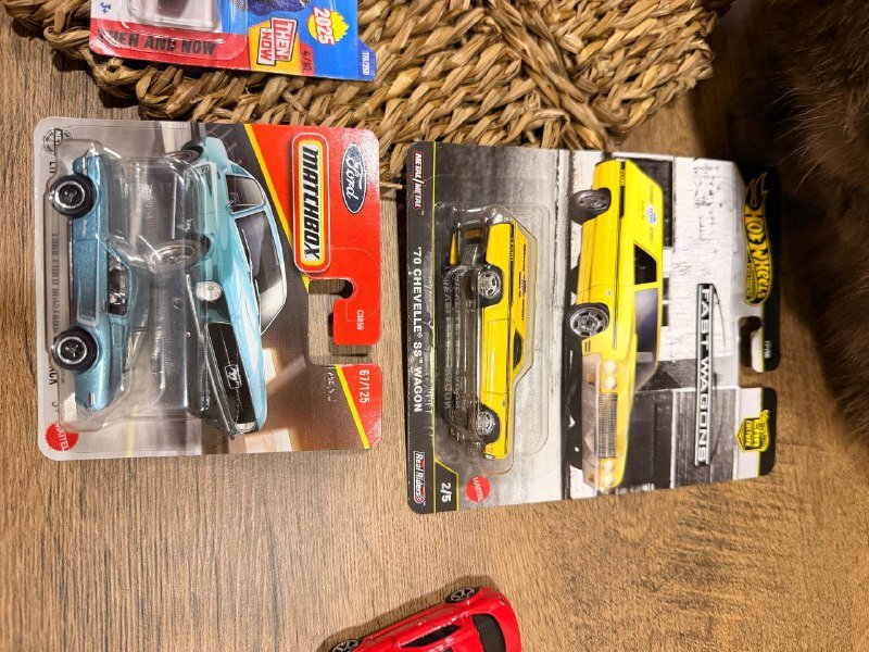 Модели машин Hot Wheels и Matchbox 3