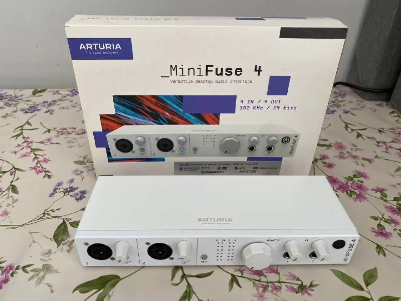 Аудиоинтерфейс Arturia MiniFuse 4