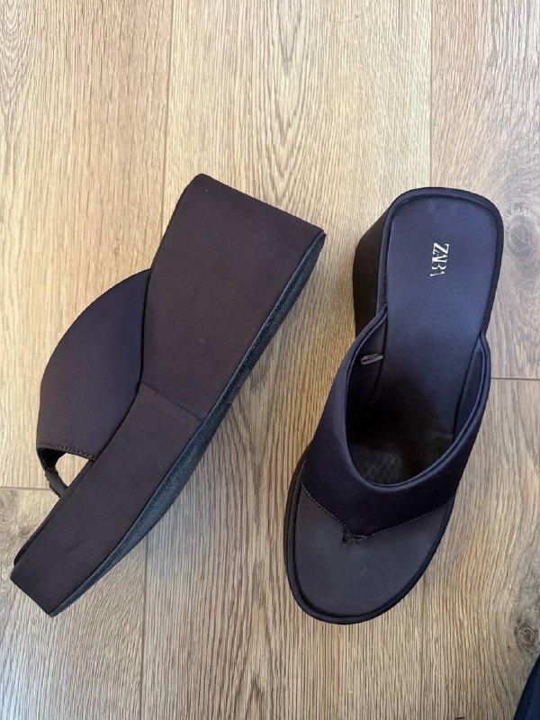 Сандалии Zara 38 размер, Черные туфли 38 размер