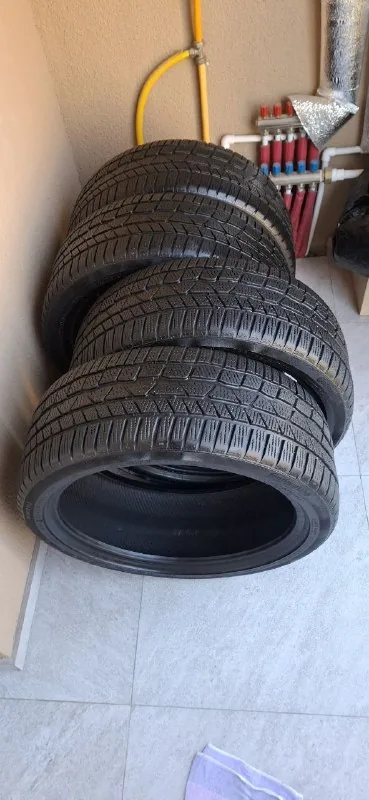 Шины Continental 245/40 R20 M+S 99V 1