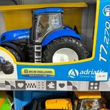 Трактор New Holland, грузовик 1