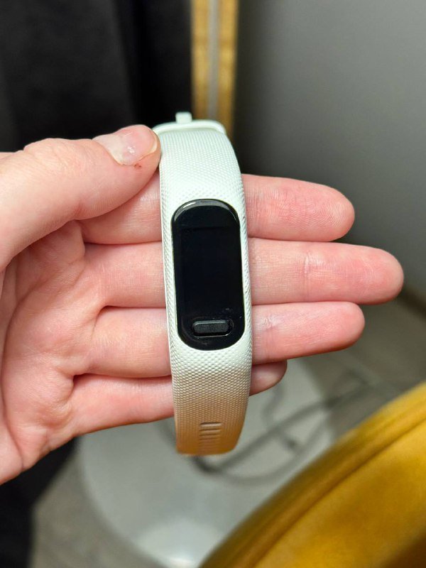 Garmin vivosmart 5 умный браслет