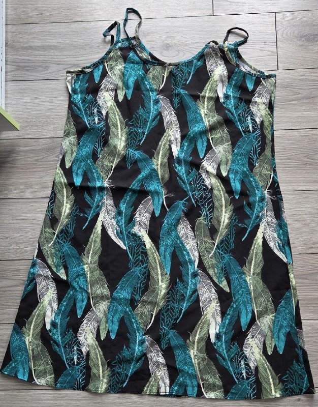 Мужская кепка, ножницы, женские очки, женская обувь, кофта, платья, халат, бриджи 8