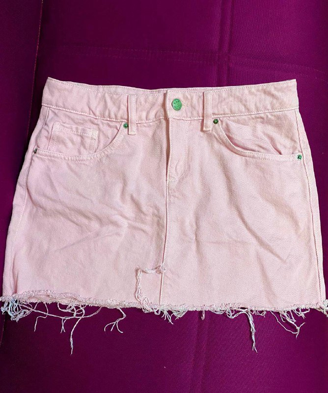 Мини юбка Don’t Call Me Jennifer розовая джинсовая