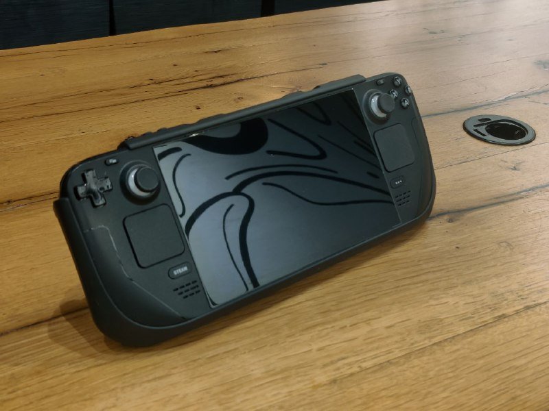 Steam Deck LCD 64GB + 512GB SD card