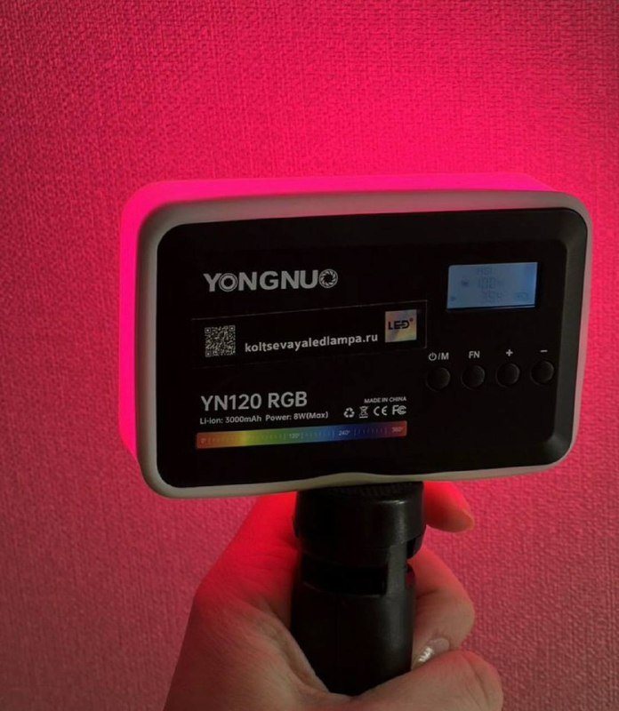 Портативный видео свет Yongnuo с мини штативом 2