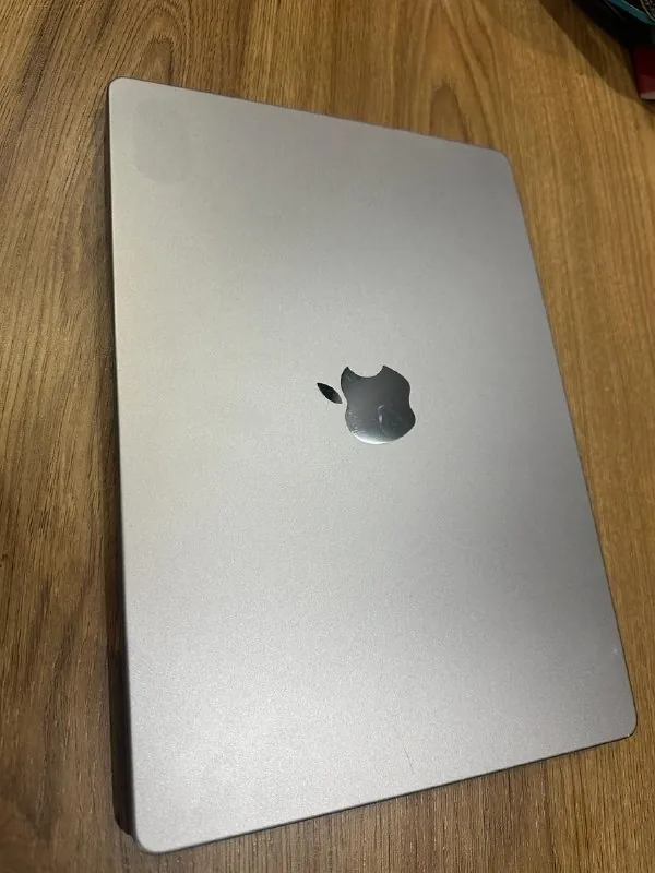 MacBook Pro M1 1