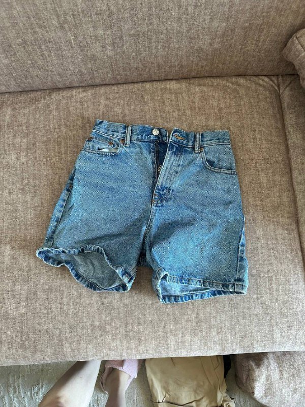 Женская одежда: свитеры, топ, юбка, шорты 5