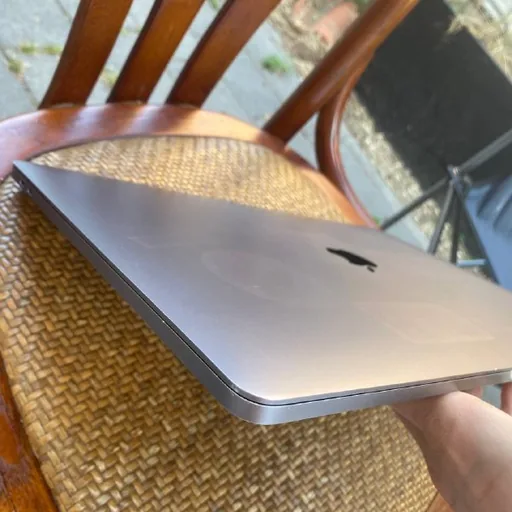 MacBook Pro 15" 2017 i7 16GB RAM