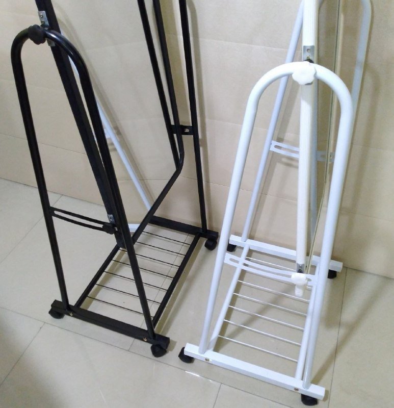 Зеркало большое с металлической подставкой на колесиках 2