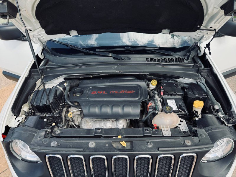 Jeep Ranegade 2017 AWD 2.4 149000km 8