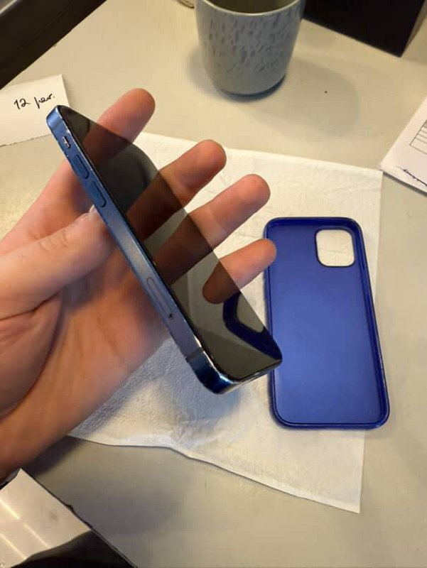 iPhone 12 mini 64Гб 3