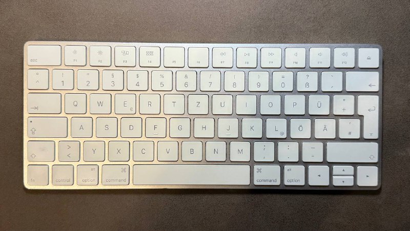 Apple Magic Keyboard первого поколения