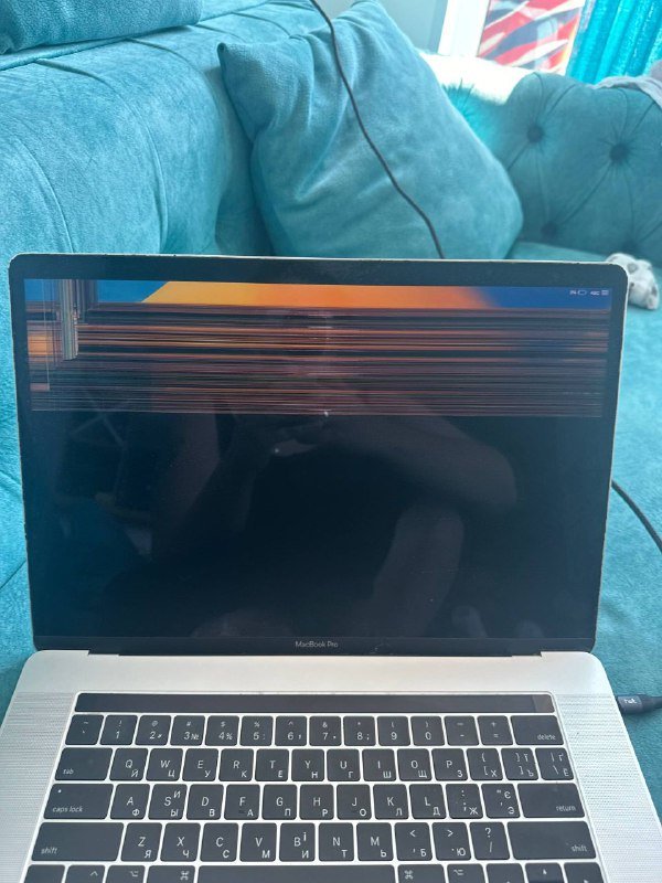 Macbook Pro 15" 1TB 2017 под замену АКБ и экрана