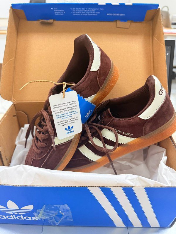 Кроссовки Adidas размер 37.5