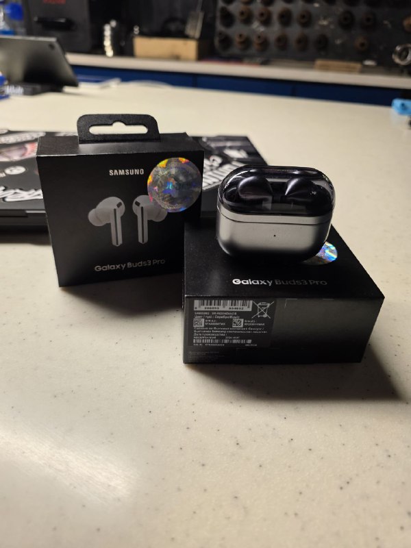 Galaxy Buds 3 Pro - White, New, 450 Lari, Gray, Used, 300 Lari