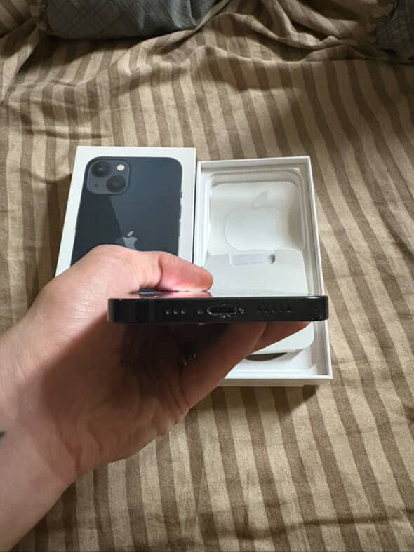 iPhone 13 256 ГБ 6
