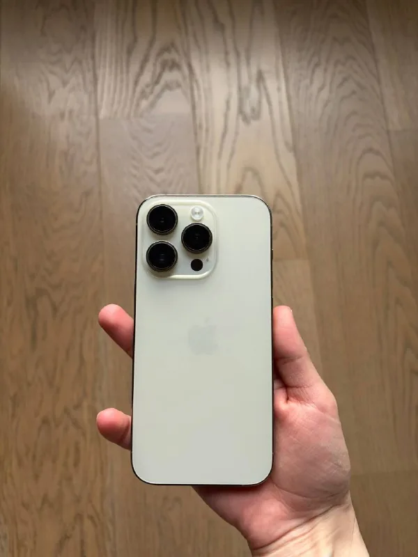 iPhone 14 Pro 4