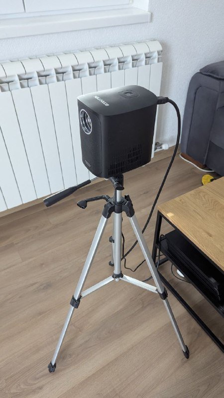 Проектор BYINTEK, штатив, кабель HDMI