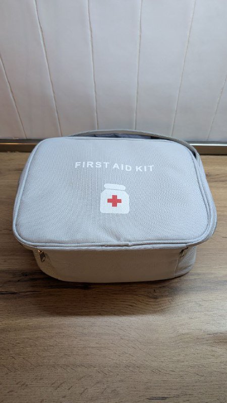 Зеркало, аптечка, плетёная коробочка, гирлянда 3