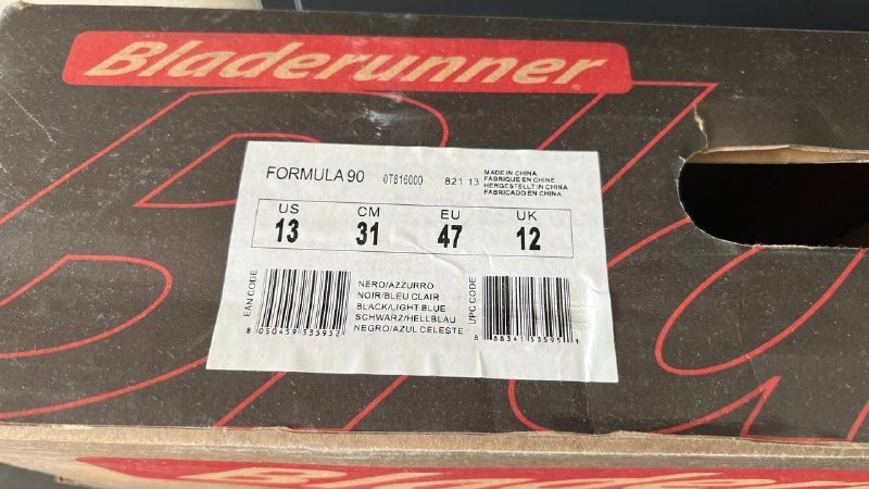 Bladerunner Formula 90 rollerblades, size 37-38 rollerblades, protection gear 3