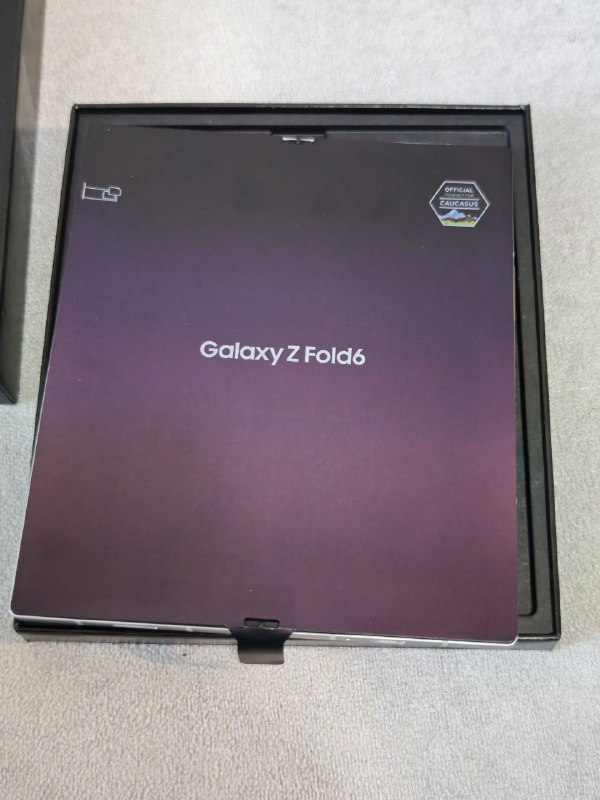 Samsung Galaxy Z Fold 6 256GB с зарядкой 3