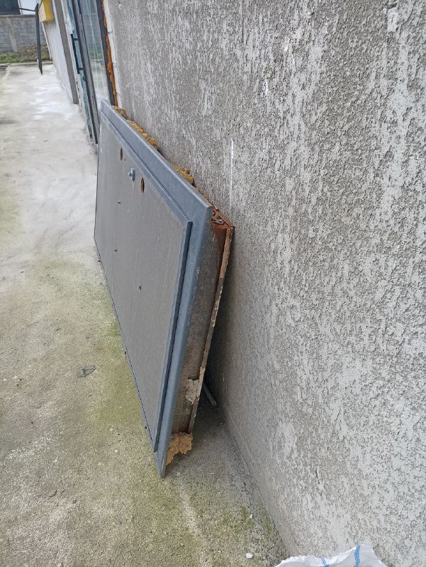 входная дверь