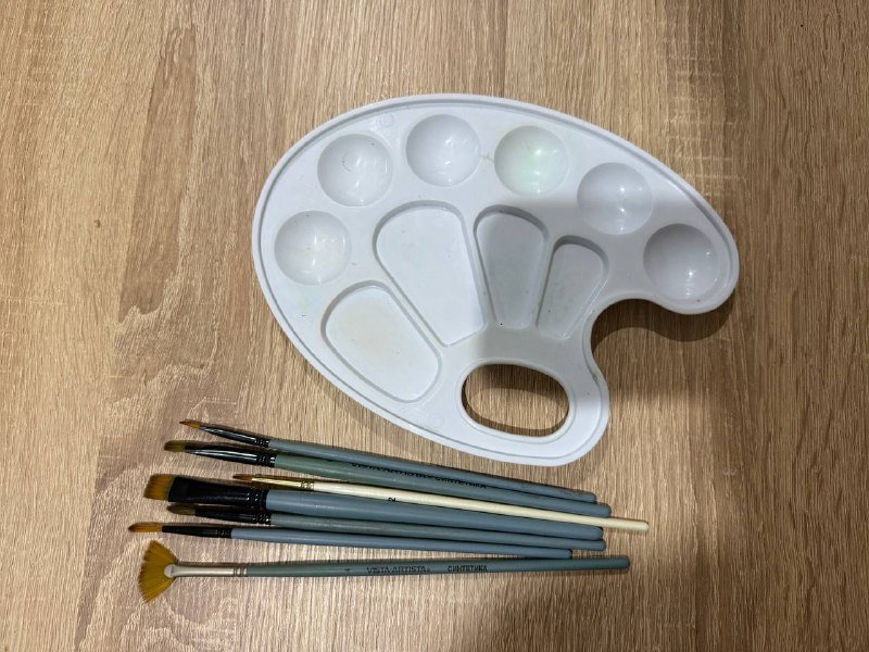 Акриловые краски, гуашь, кисти, карандаши, ленты, блокноты 3