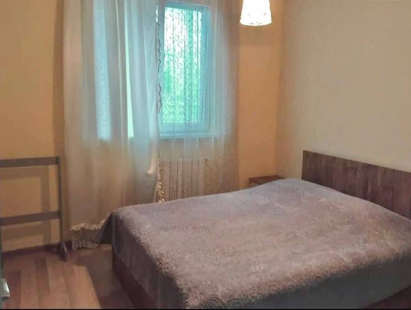 3-комнатная квартира с 2 спальнями в Батуми, аренда на год 6