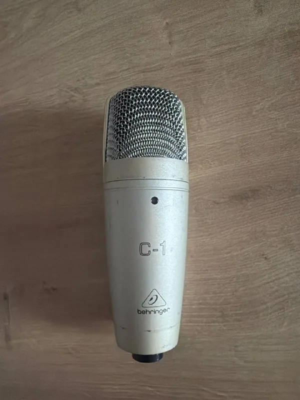Студийный конденсаторный микрофон Behringer C-1