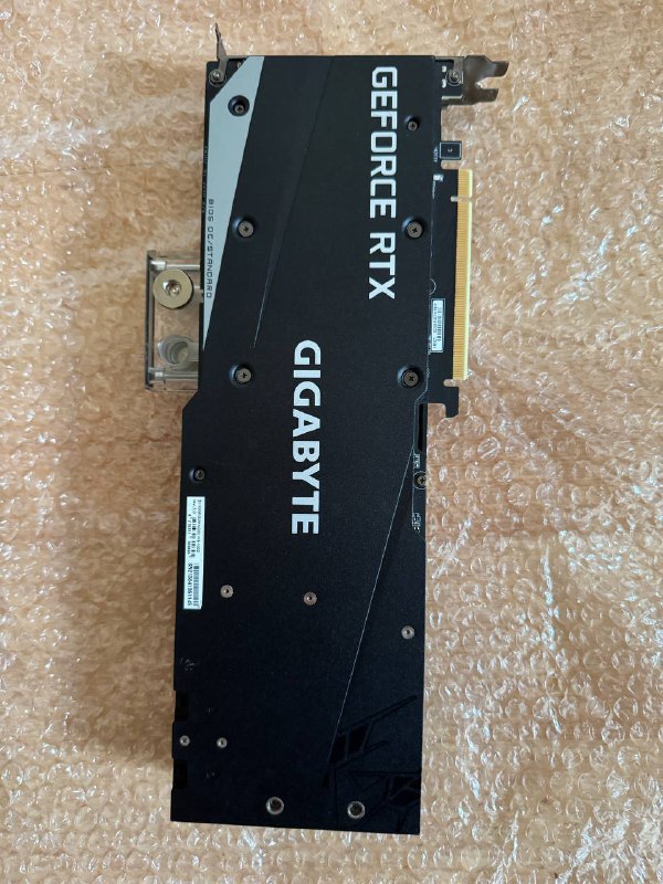 Видеокарта GIGABYTE GeForce RTX 3080 GAMING OC WB 2
