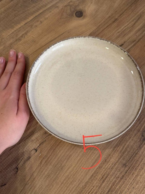 Тарелки керамические, стеклянный контейнер, бутылка, кружки, кофейник, фильтр 2