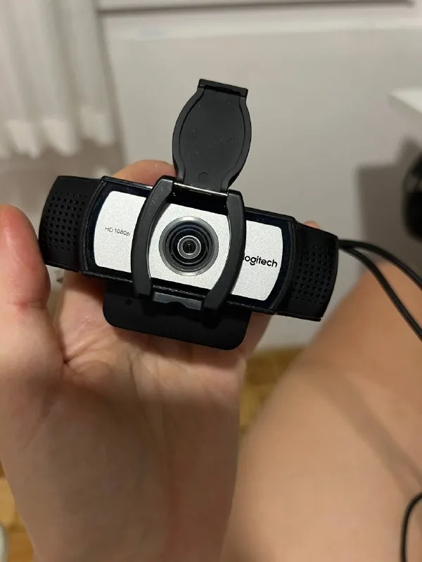 Веб-камера Logitech C930e 1