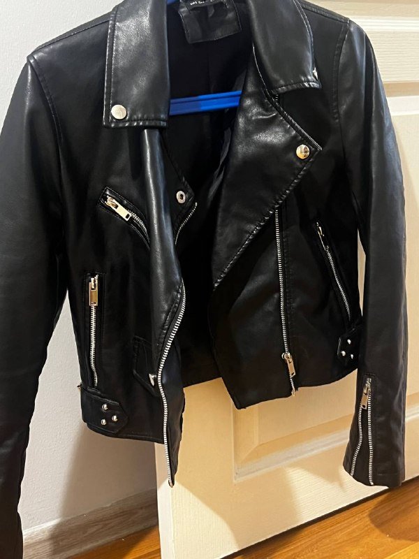 Кожаная укороченная куртка размер S