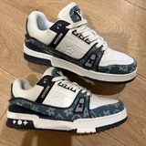 Dyson Airwrap, очки Dolce Gabbana, сумка Hermes, часы Vacheron, часы Richard Mille, кроссовки LV 6