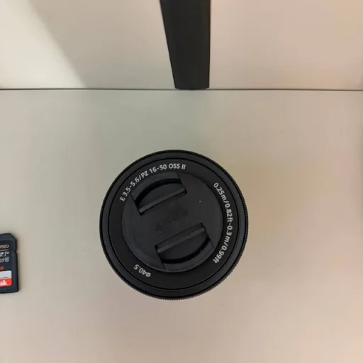 Китовый объектив Sony