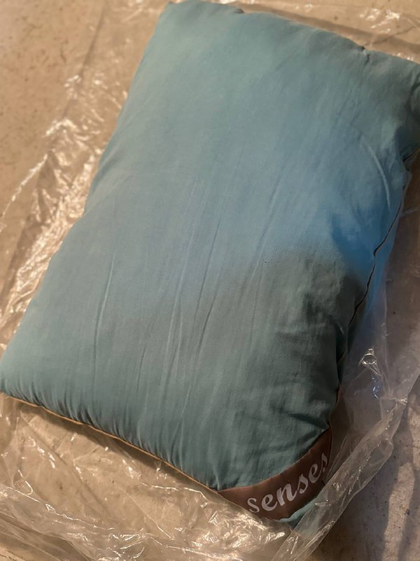 Одеяло, подушка, зонт, вешалки 3