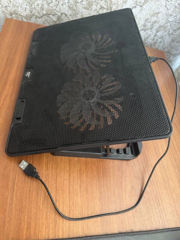 Охлаждающая подставка под ноутбук 2