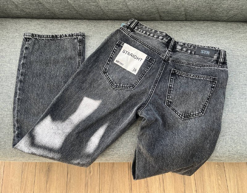 Джинсы Cotton On, Чёрные джинсы Stradivarius 9