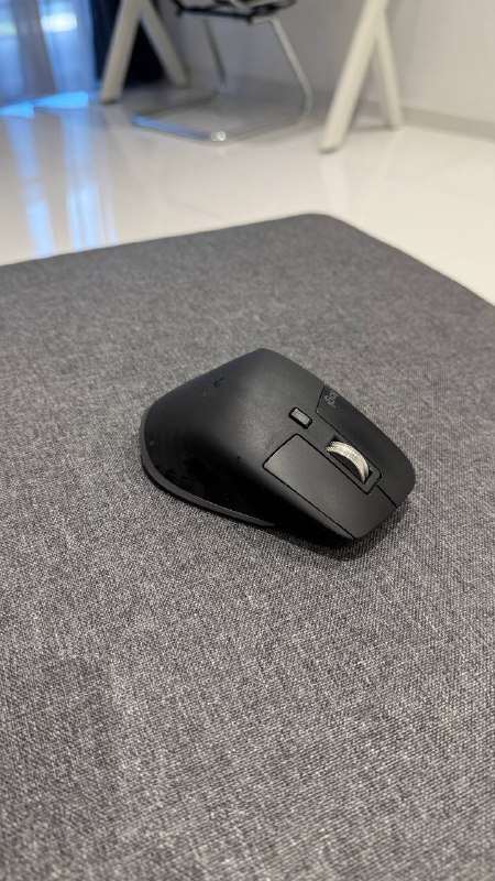 Logitech MX Master 3 Mouse 2