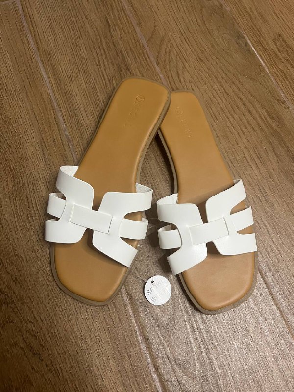 Новые шлёпанцы для широкой стопы, размер 40 UK 7