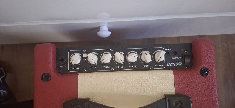 Гитара Harley Benton и комбик Cort 15 ватт 3