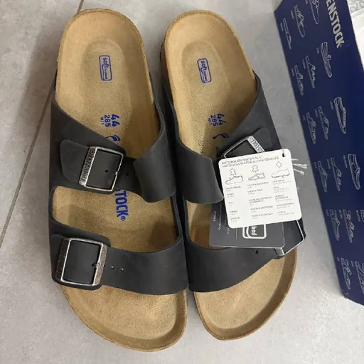 Birkenstock кожаные, новые, 44 размер