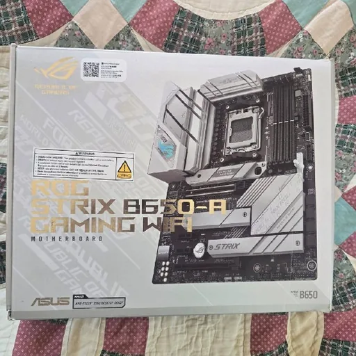 ASUS ROG STRIX B650 материнская плата