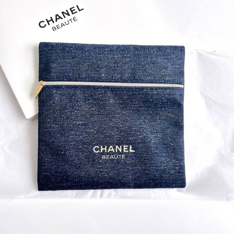 Косметичка Chanel в подарочной коробке