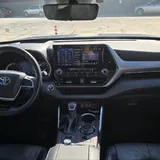 Toyota Highlander Platinum AWD 2022 3