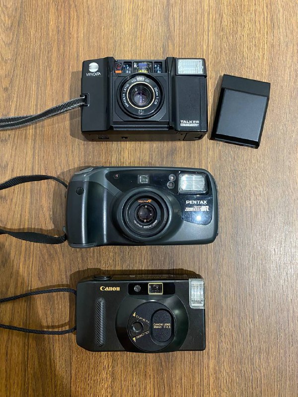 Пленочные фотоаппараты Minolta Talker, Pentax Zoom 90WR, Canon Snappy S