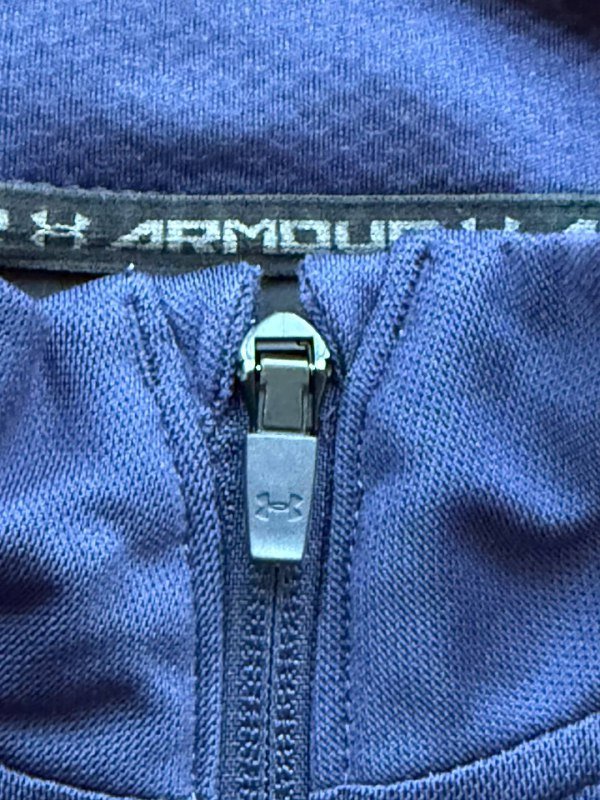 Спортивная кофта Under Armour размер S–M 3