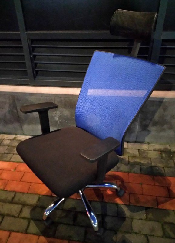 Компьютерное кресло офисное компьютерный стул